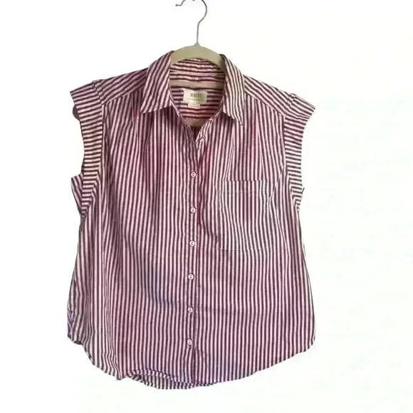 Maeve by Anthropolgie Tops - Maeve by Anthropologie Striped Cap Sleeve Button- Down in red & white, Size XS